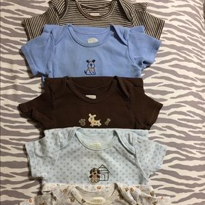 Carter’s Dog Themed Onesies Set of 5 Sz 12 mths
